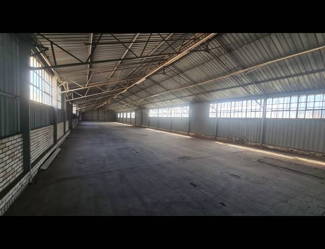 1,024M² WAREHOUSE TO LET IN BOKSBURG EAST